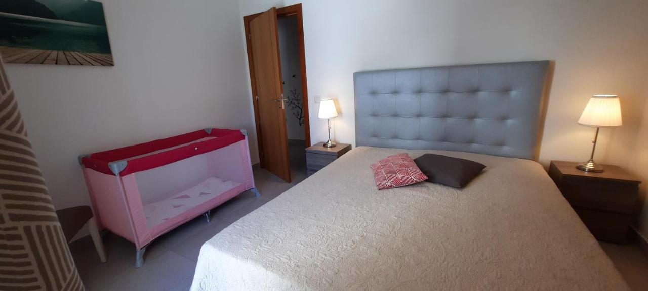 Apartamentos Patio Da Aldeia Armação de Pêra Exterior foto